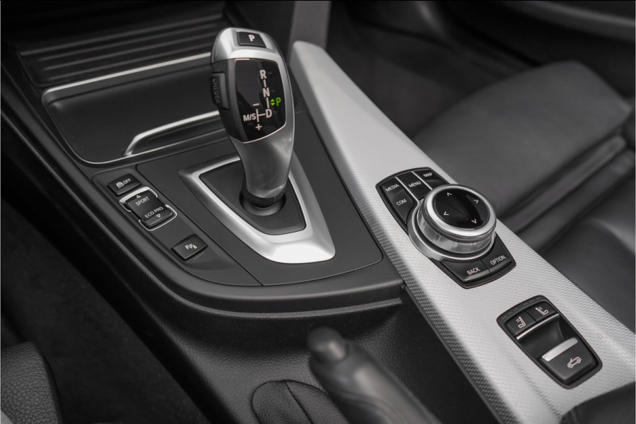 BMW 4 Serie Cabrio 440i M-Sport Nekverwarming Cruise Memory 19"