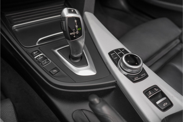 BMW 4 Serie Cabrio 440i M-Sport Nekverwarming Cruise Memory 19"