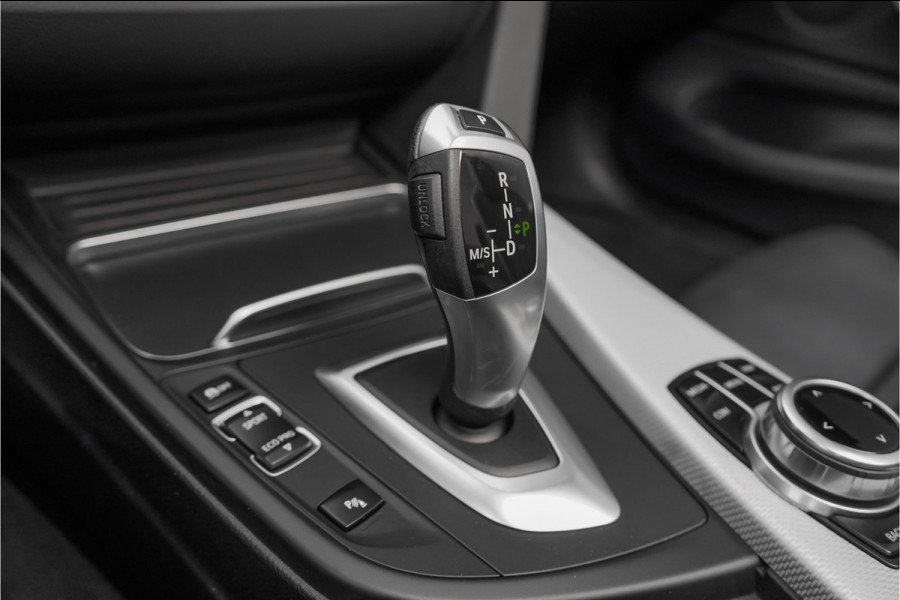 BMW 4 Serie Cabrio 440i M-Sport Nekverwarming Cruise Memory 19"