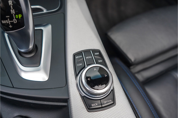 BMW 4 Serie Cabrio 440i M-Sport Nekverwarming Cruise Memory 19"