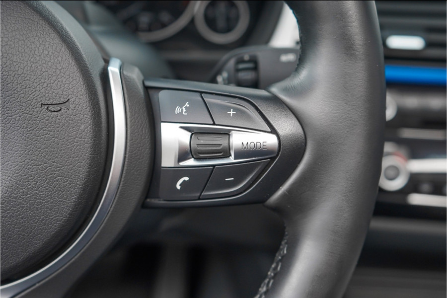 BMW 4 Serie Cabrio 440i M-Sport Nekverwarming Cruise Memory 19"