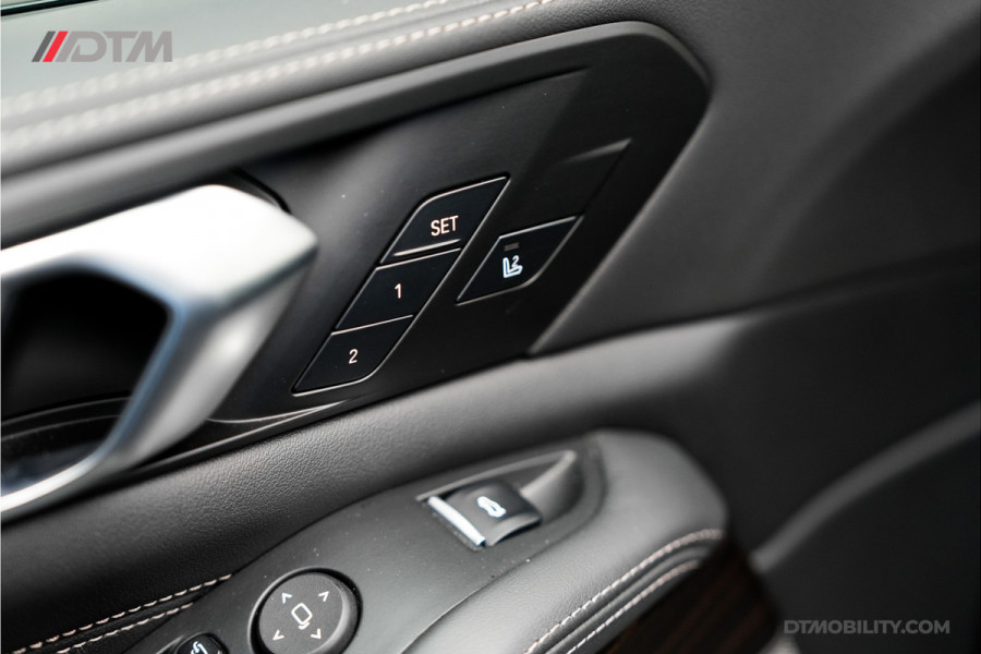 BMW X5 xDrive50e High Executive M-Sport | Skylounge | Iconic Glow | H/K