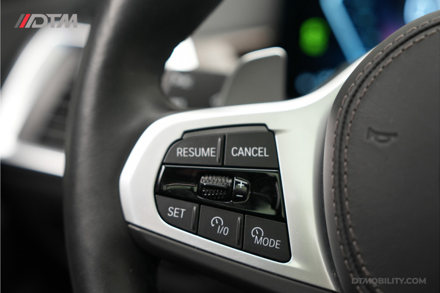 BMW X5 xDrive50e High Executive M-Sport | Skylounge | Iconic Glow | H/K