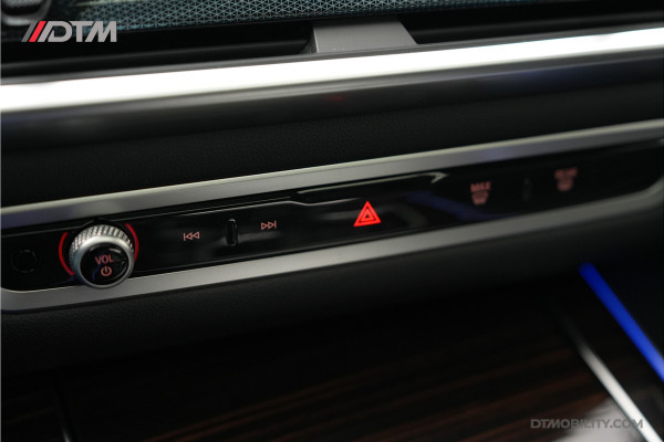 BMW X5 xDrive50e High Executive M-Sport | Skylounge | Iconic Glow | H/K