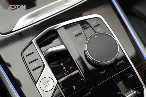 BMW X5 xDrive50e High Executive M-Sport | Skylounge | Iconic Glow | H/K