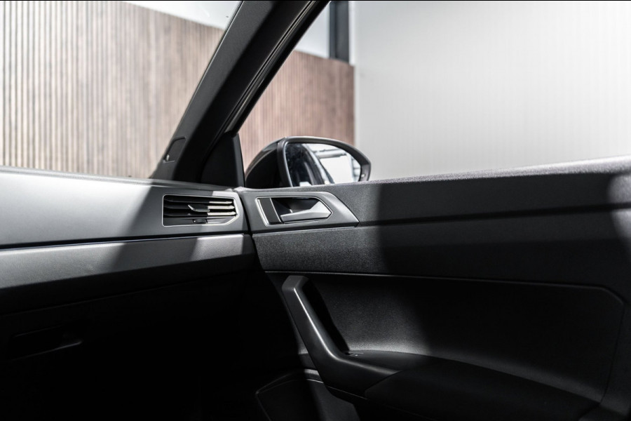 Volkswagen Taigo 1.0 TSI R-Line DSG PANO IQ BEATS