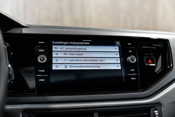 Volkswagen Taigo 1.0 TSI R-Line DSG PANO IQ BEATS