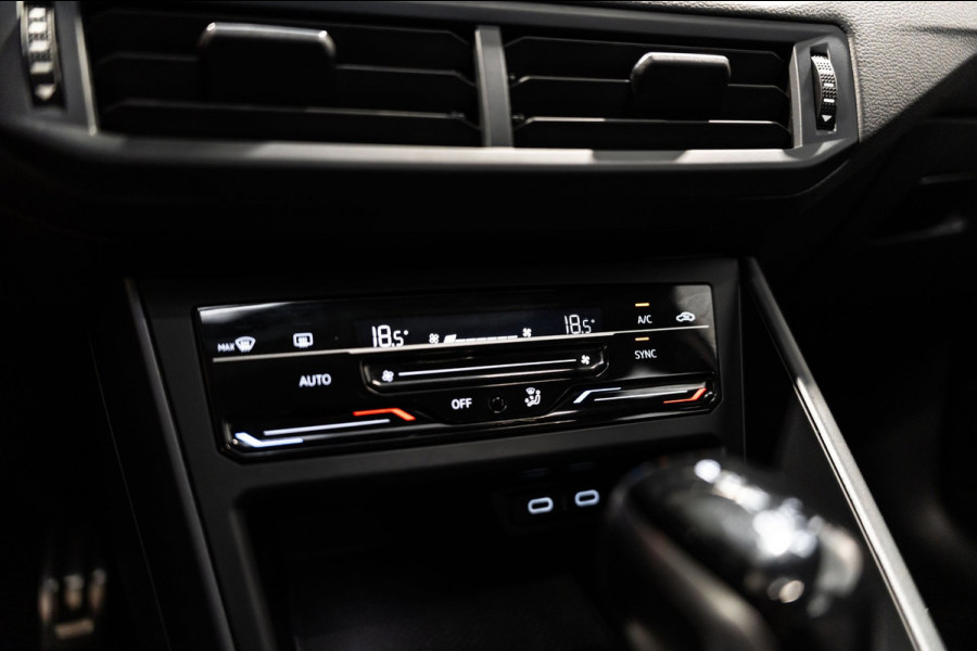 Volkswagen Taigo 1.0 TSI R-Line DSG PANO IQ BEATS