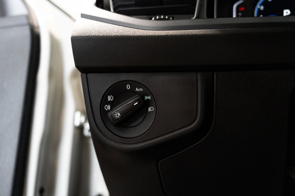 Volkswagen Taigo 1.0 TSI R-Line DSG PANO IQ BEATS