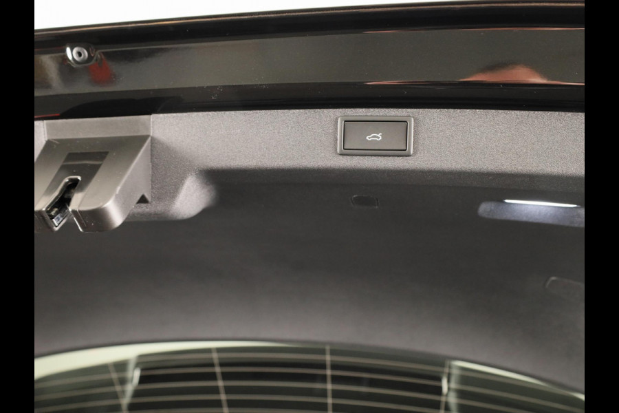 Škoda Enyaq 85 Sportline | Panoramadak | 20 inch | Sportstoelen | Adaptive Cruise | Blind Spot