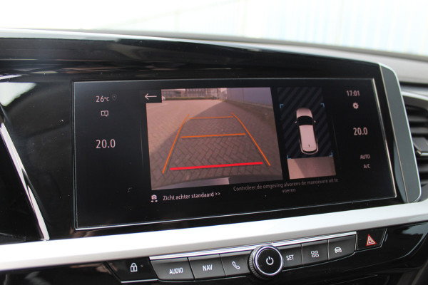 Opel Grandland 1.2-130pk Turbo GS-Line. Zeer nette, sportieve en luxe hoogzitter, slechts 49.000km ! Autm. airco dual, camera, half leder, navigatie, telefoonvoorb, Apple carplay/Android auto, lane- en side assist, cruise control, metallic lak, LM wielen etc.