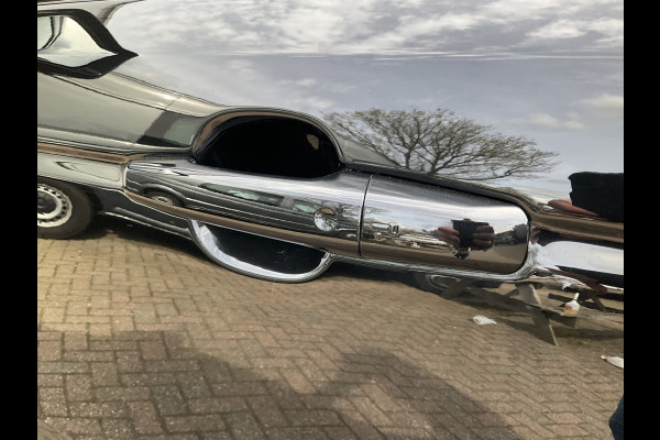 Land Rover Range Rover Sport 5.0 V8 SC SVR 575 Carbon Santorini Black 22" Full Package