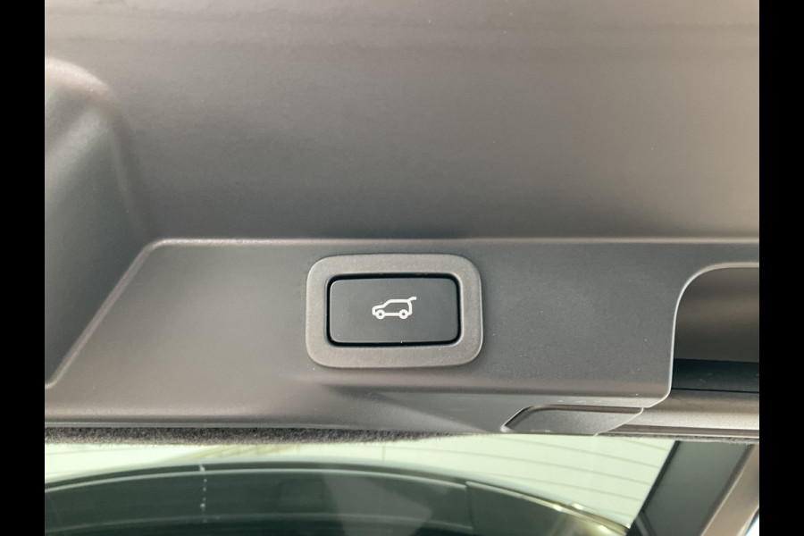 Land Rover Range Rover Sport 5.0 V8 SC SVR 575 Carbon Santorini Black 22" Full Package