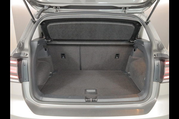 Volkswagen T-Cross 1.0 TSI Life 95pk 5bak| trekhaak| extra getint glas