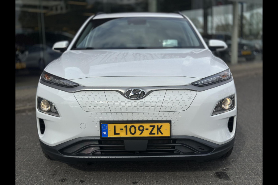Hyundai Kona EV Fashion Sky 64 kWh | SOH: 96,4% | Dode Hoek Detectie | ACC | Pano | Camera |