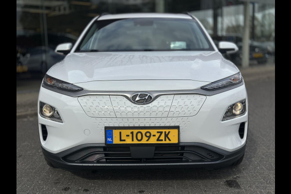Hyundai Kona EV Fashion Sky 64 kWh | SOH: 96,4% | Dode Hoek Detectie | ACC | Pano | Camera |
