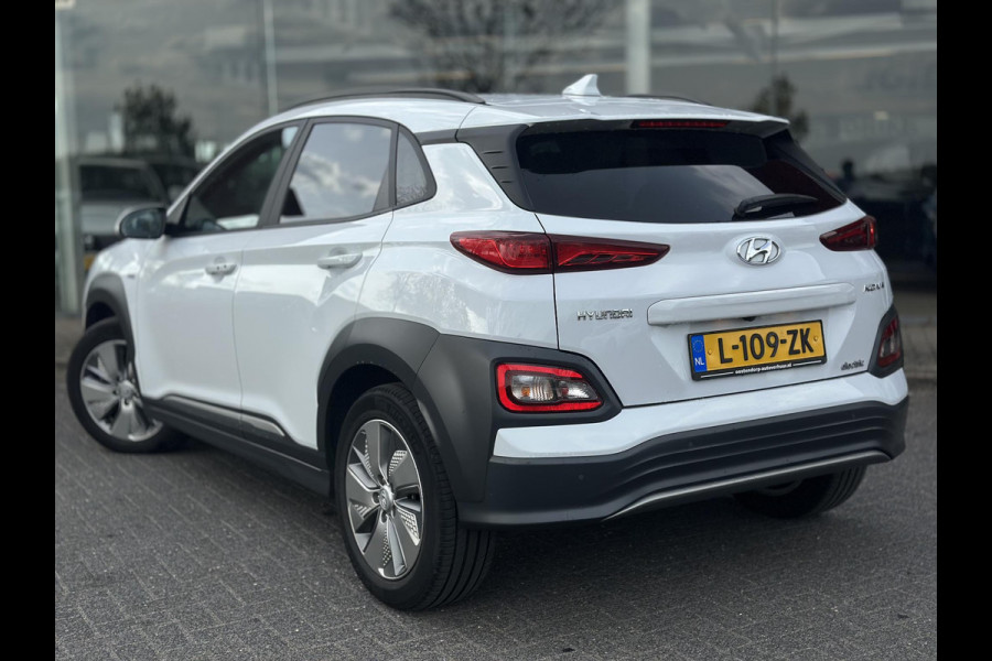 Hyundai Kona EV Fashion Sky 64 kWh | SOH: 96,4% | Dode Hoek Detectie | ACC | Pano | Camera |