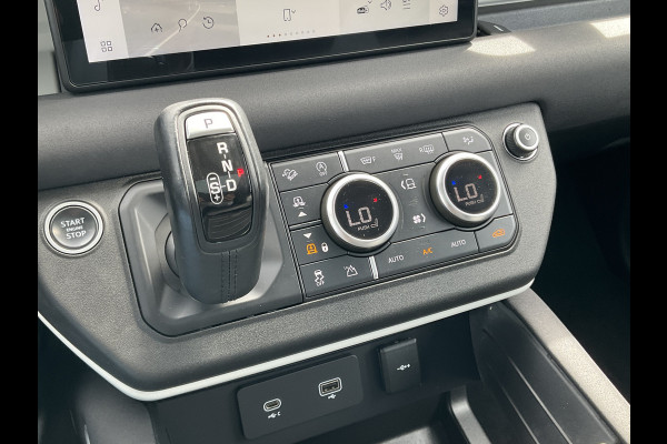 Land Rover Defender 2.0 D240 110 360°Cam Carplay Memory Trekhaak(3500)