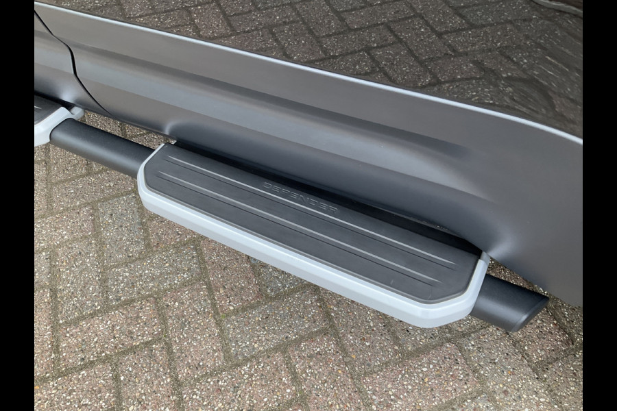 Land Rover Defender 2.0 D240 110 360°Cam Carplay Memory Trekhaak(3500)