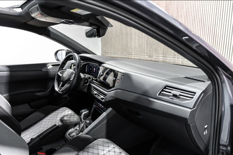 Volkswagen Taigo 1.5 TSI R-Line IQ DSG PANO CAMERA FULL OPTIES