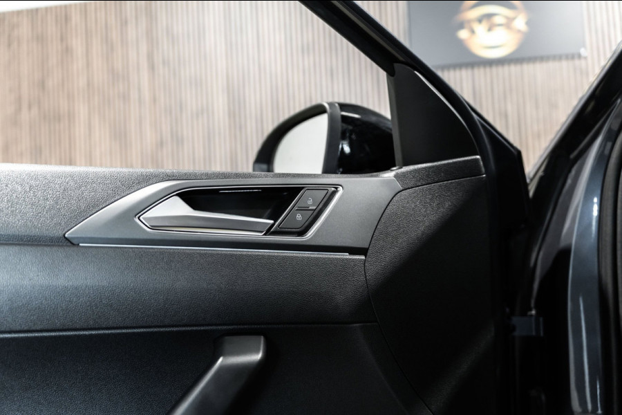 Volkswagen Taigo 1.5 TSI R-Line IQ DSG PANO CAMERA FULL OPTIES