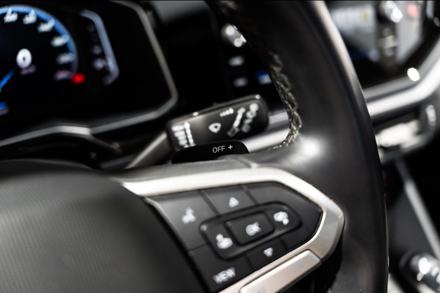 Volkswagen Taigo 1.5 TSI R-Line IQ DSG PANO CAMERA FULL OPTIES