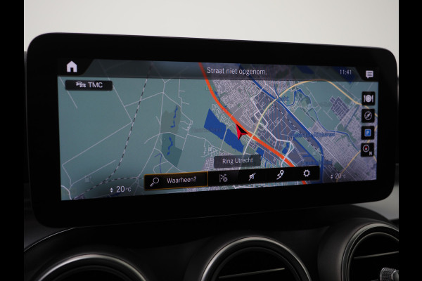 Mercedes-Benz GLC 300e 4MATIC AMG Full Black | Panoramadak | Treeplanken | Camera | Virtual | Sportstuur | Cruise | DAB | Carplay