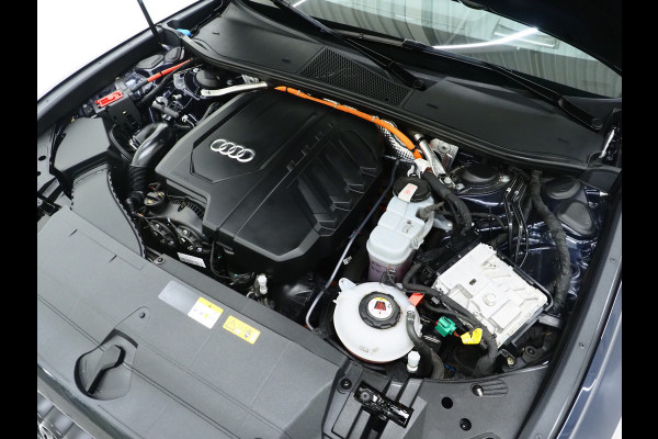 Audi A6 Avant 55 TFSI e quattro Full Black | Panoramadak | B&O Audio | Trekhaak | HUD | Leder | Keyless | Sfeerlicht | Carplay