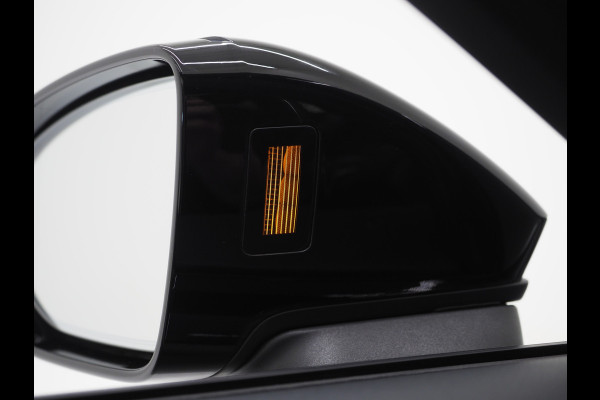 Audi A6 Avant 55 TFSI e quattro Full Black | Panoramadak | B&O Audio | Trekhaak | HUD | Leder | Keyless | Sfeerlicht | Carplay