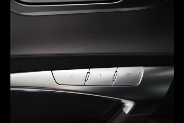 Audi A6 Avant 55 TFSI e quattro Full Black | Panoramadak | B&O Audio | Trekhaak | HUD | Leder | Keyless | Sfeerlicht | Carplay