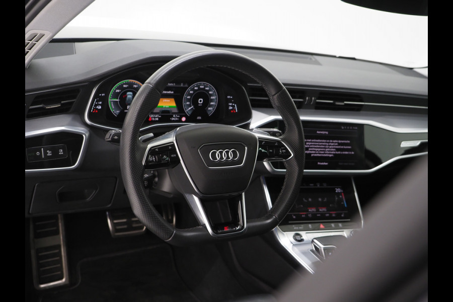 Audi A6 Avant 55 TFSI e quattro Full Black | Panoramadak | B&O Audio | Trekhaak | HUD | Leder | Keyless | Sfeerlicht | Carplay