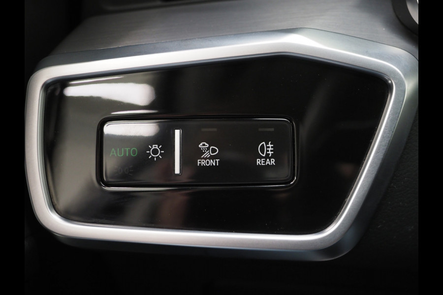 Audi A6 Avant 55 TFSI e quattro Full Black | Panoramadak | B&O Audio | Trekhaak | HUD | Leder | Keyless | Sfeerlicht | Carplay