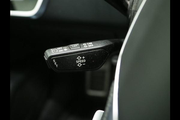 Audi A6 Avant 55 TFSI e quattro Full Black | Panoramadak | B&O Audio | Trekhaak | HUD | Leder | Keyless | Sfeerlicht | Carplay