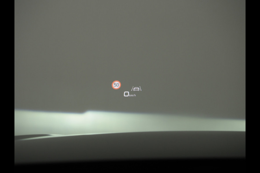 Audi A6 Avant 55 TFSI e quattro Full Black | Panoramadak | B&O Audio | Trekhaak | HUD | Leder | Keyless | Sfeerlicht | Carplay