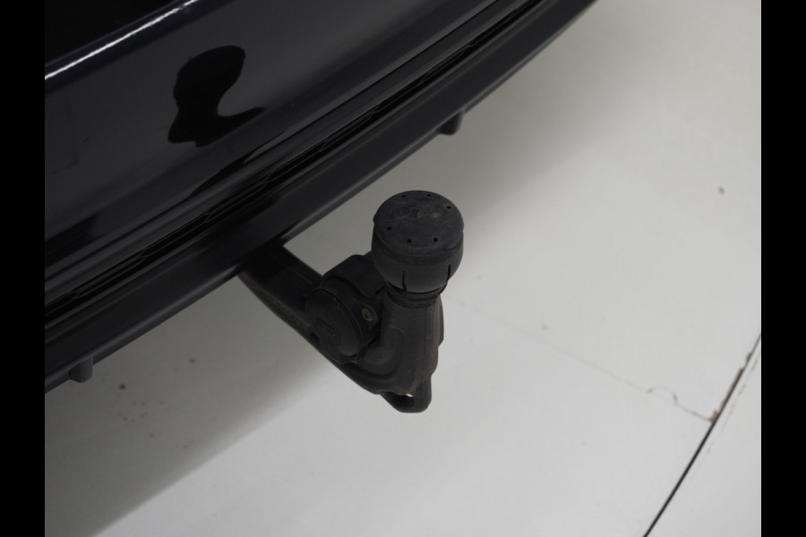 Audi A6 Avant 55 TFSI e quattro Full Black | Panoramadak | B&O Audio | Trekhaak | HUD | Leder | Keyless | Sfeerlicht | Carplay