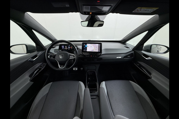 Volkswagen ID.3 First Plus 62kWh Trekhaak Navi-Pro Adap.Cruise Camera Matrix led 19" Ecc Apple Carplay Android Auto SOH 91% Stoel+Stuurverwarming Lmv Privacy Glas Keyless Rijstrooksensor Origineel Nederlandse Auto  € 44.000 nieuw!