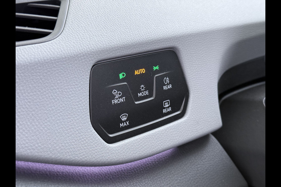 Volkswagen ID.3 First Plus 62kWh Trekhaak Navi-Pro Adap.Cruise Camera Matrix led 19" Ecc Apple Carplay Android Auto SOH 91% Stoel+Stuurverwarming Lmv Privacy Glas Keyless Rijstrooksensor Origineel Nederlandse Auto  € 44.000 nieuw!