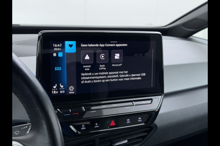 Volkswagen ID.3 First Plus 62kWh Trekhaak Navi-Pro Adap.Cruise Camera Matrix led 19" Ecc Apple Carplay Android Auto SOH 91% Stoel+Stuurverwarming Lmv Privacy Glas Keyless Rijstrooksensor Origineel Nederlandse Auto  € 44.000 nieuw!