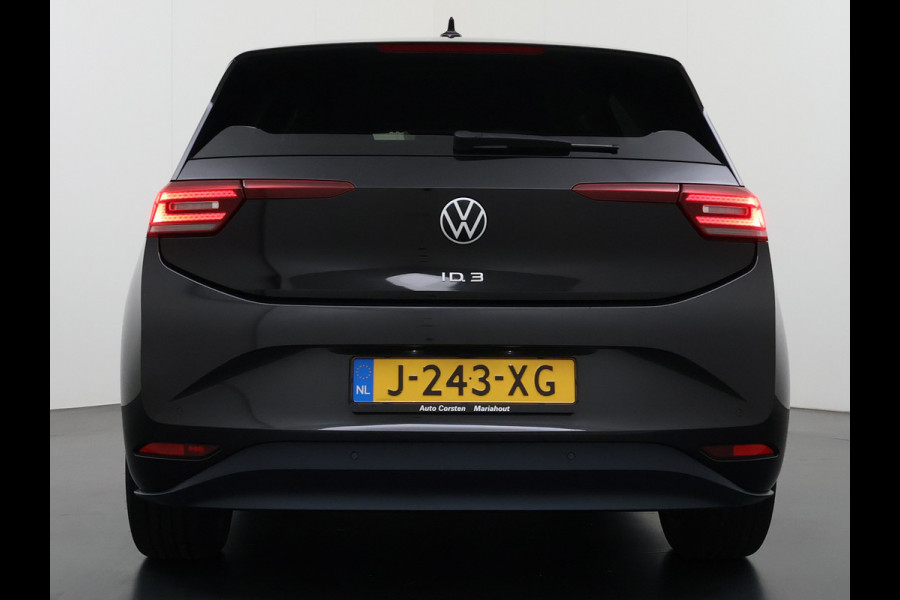 Volkswagen ID.3 First Plus 62kWh Trekhaak Navi-Pro Adap.Cruise Camera Matrix led 19" Ecc Apple Carplay Android Auto SOH 91% Stoel+Stuurverwarming Lmv Privacy Glas Keyless Rijstrooksensor Origineel Nederlandse Auto  € 44.000 nieuw!