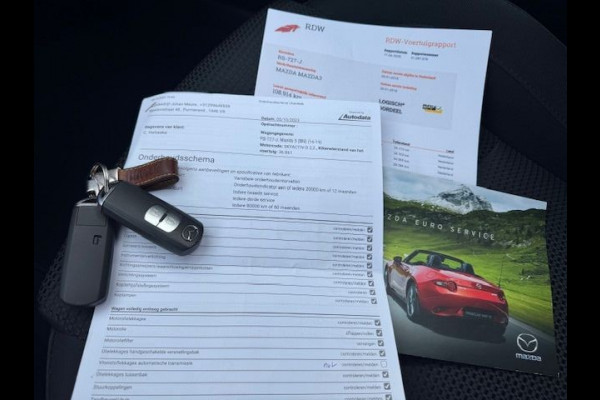 Mazda 3 2.2 SkyActiv-D 150 5deurs SkyLease+ Euro6 108.000km Airco/ECC,Navigatie,Camera,Head-up