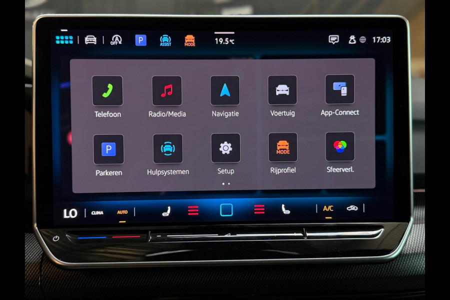 Volkswagen Golf 1.5 eTSI 3X R-Line Edition|PANO|IQ LIGHTS|VIRTUAL|ACC|FABRIEKSGARANTIE|SFEERVERLICHTING|CARPLAY|DEALER ONDERHOUDEN