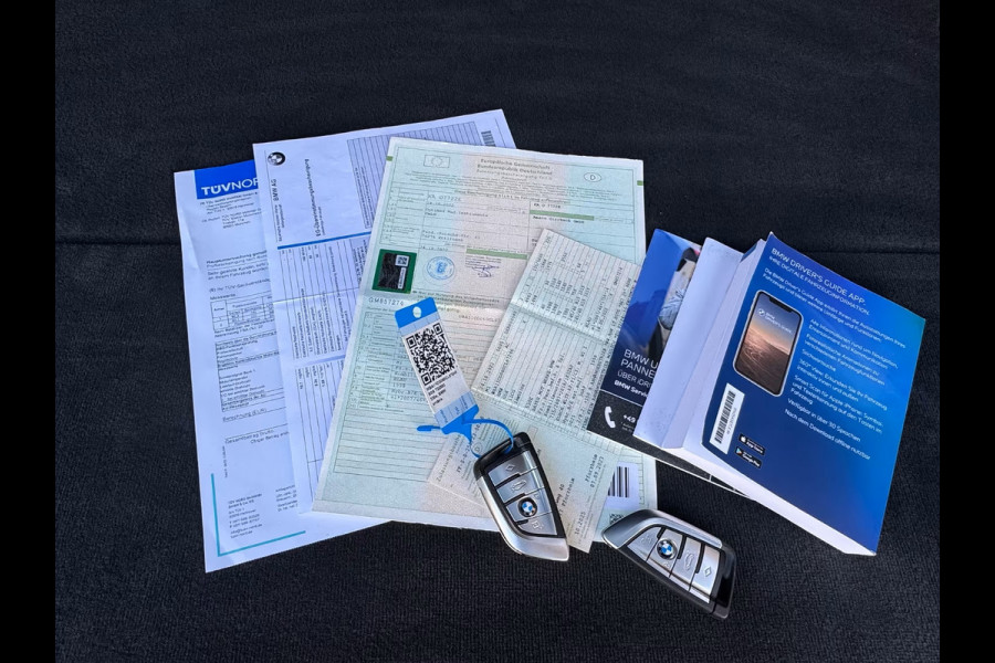 BMW 5 Serie Touring 530e ** LASER, NAVI+, LEDER, PANORAMA, HuD, MEMORY, 19-INCH LMV ** 1e EIG - UNFALLFREI ** ** INFORMEER OOK NAAR ONZE AANTREKKELIJKE FINANCIAL-LEASE TARIEVEN **