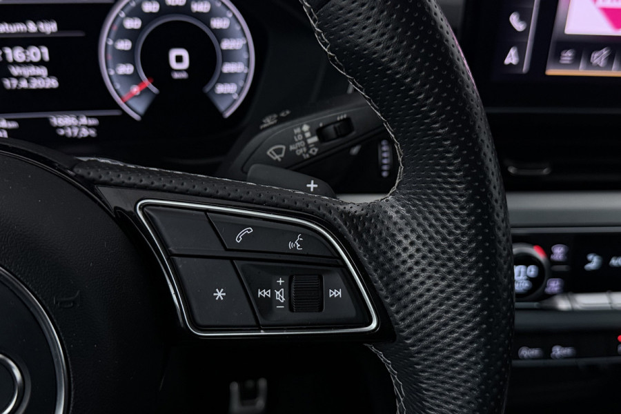 Audi A4 Limousine 35 TFSI S edition (DIGITALE COCKPIT, NAVIGATIE, CRUISE CONTROL, PARKEERSENSOREN)