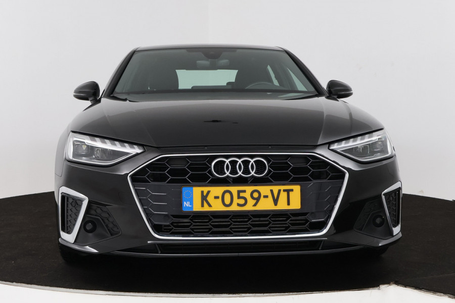 Audi A4 Limousine 35 TFSI S edition (DIGITALE COCKPIT, NAVIGATIE, CRUISE CONTROL, PARKEERSENSOREN)