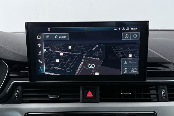 Audi A4 Limousine 35 TFSI S edition (DIGITALE COCKPIT, NAVIGATIE, CRUISE CONTROL, PARKEERSENSOREN)