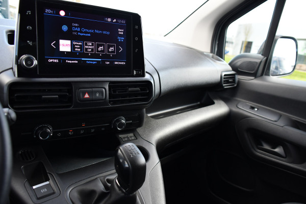 Peugeot Partner 1.5 BlueHDI PB Edition Camera, Cruise, Carplay, Multimedia, Sensoren, Airco, Uniek!