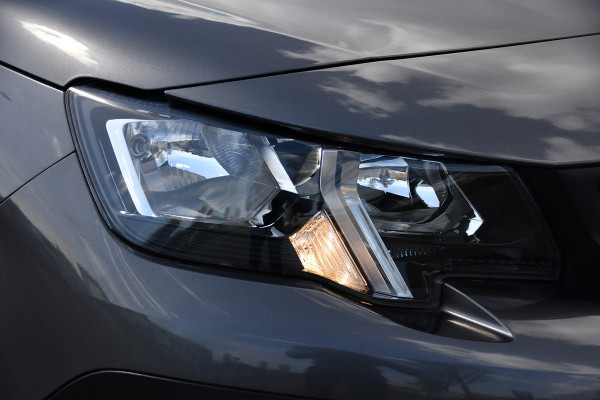 Peugeot Partner 1.5 BlueHDI PB Edition Camera, Cruise, Carplay, Multimedia, Sensoren, Airco, Uniek!