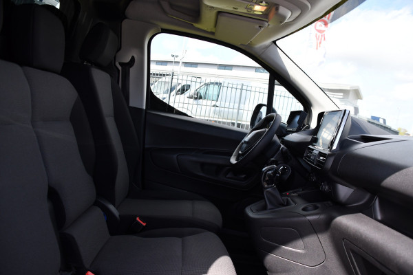 Peugeot Partner 1.5 BlueHDI PB Edition Camera, Cruise, Carplay, Multimedia, Sensoren, Airco, Uniek!
