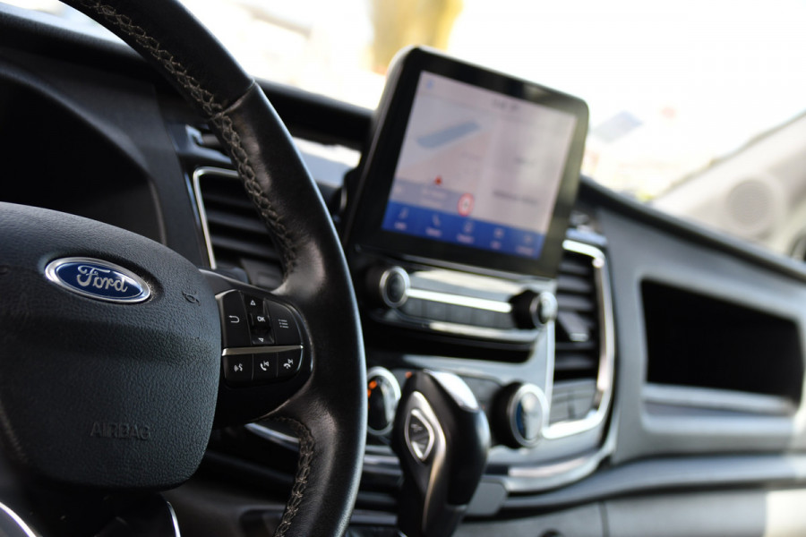 Ford Transit 350 2.0 TDCI L3H2 Limited RWD Adaptieve Cruise, Camera, Carplay, Xenon, 170pk, Automaat, Trekhaak, Navi, Uniek!