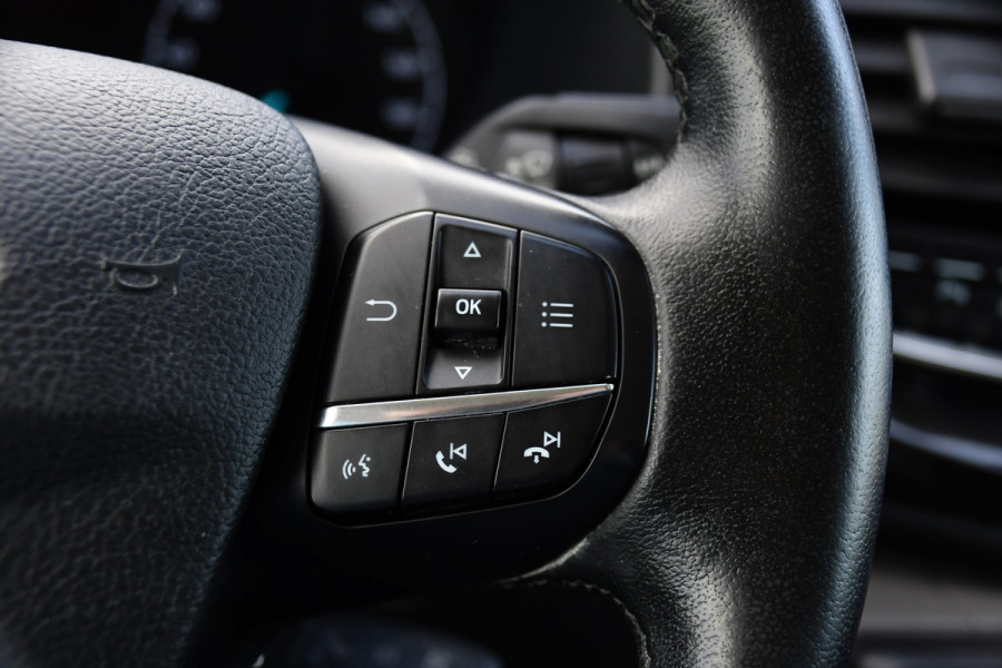 Ford Transit 350 2.0 TDCI L3H2 Limited RWD Adaptieve Cruise, Camera, Carplay, Xenon, 170pk, Automaat, Trekhaak, Navi, Uniek!